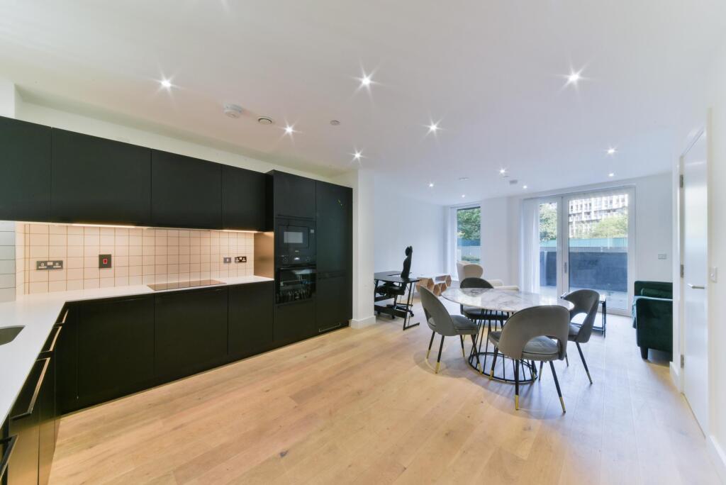 3 bed Apartment for rent in Poplar. From JOHNS&CO - New Providence Wharf 3 bed Apartment for rent in Poplar. From JOHNS&CO - New Providence Wharf