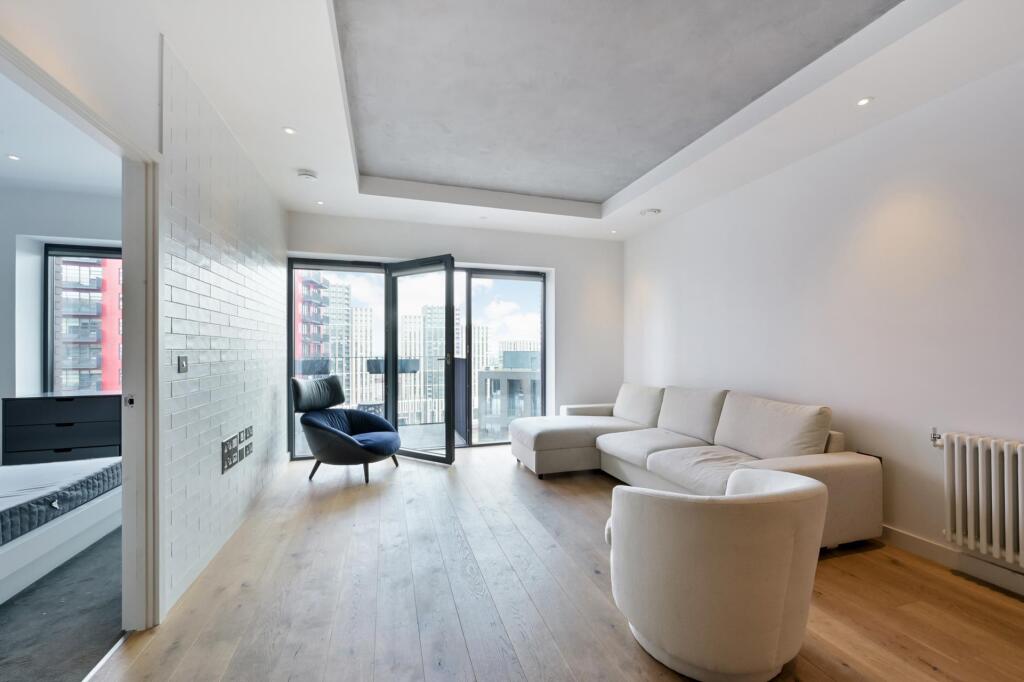 1 bed Apartment for rent in Poplar. From JOHNS&CO - New Providence Wharf