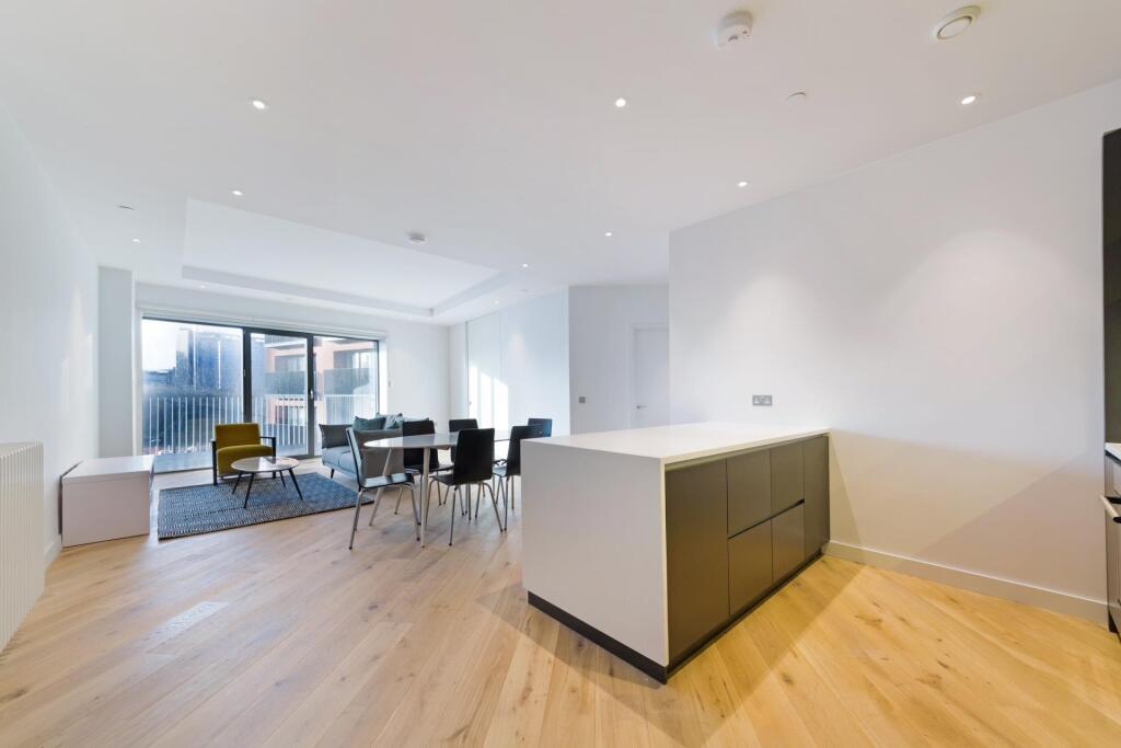3 bed Apartment for rent in London. From JOHNS&CO - New Providence Wharf