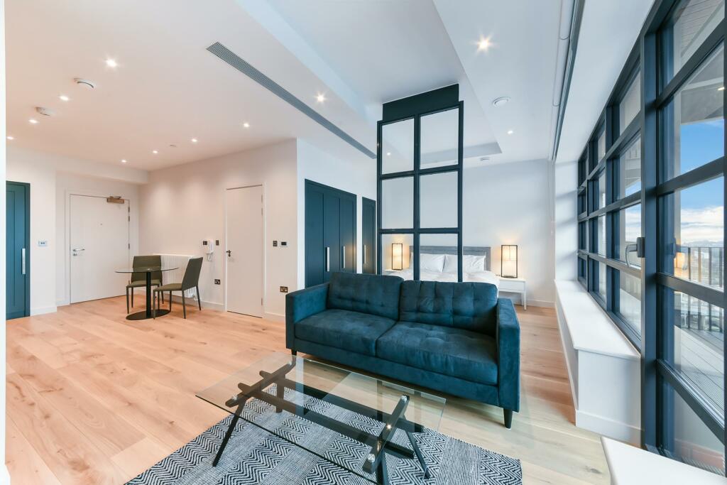 0 bed Apartment for rent in Poplar. From JOHNS&CO - New Providence Wharf