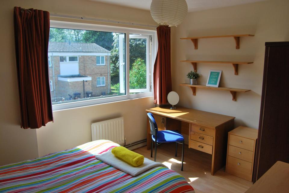 6 bed Detached for rent in Canterbury. From JG Student Lets Ltd - Kent