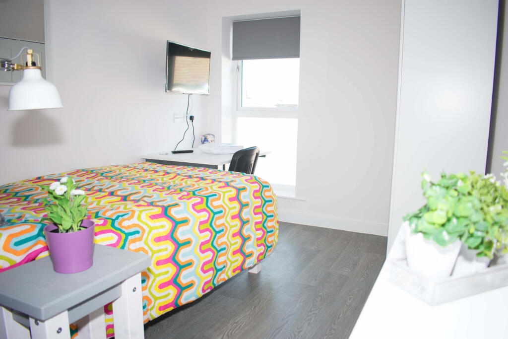 8 bed Private Halls for rent in Lower Twydall. From JG Student Lets Ltd - Kent