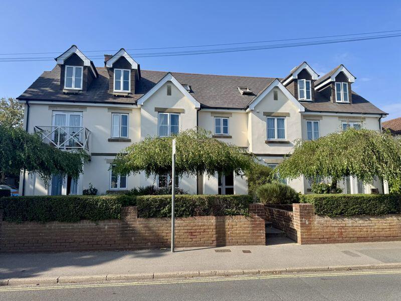 1 bed 1st Floor Flat for rent in Fleet. From Geoff Foot Estate Agents - Hayling Island 1 bed 1st Floor Flat for rent in Fleet. From Geoff Foot Estate Agents - Hayling Island