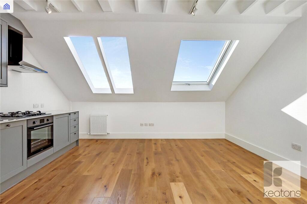 1 bed 1st Floor Flat for rent in London. From Keatons - Hackney - Mare Street