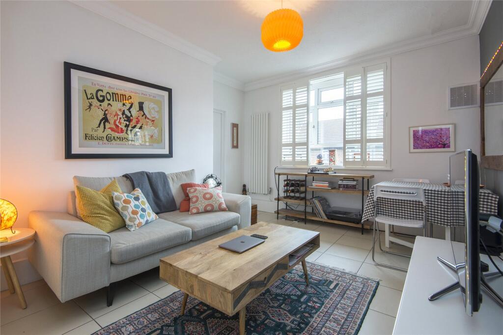 2 bed 1st Floor Flat for rent in London. From Keatons - Hackney - Mare Street 2 bed 1st Floor Flat for rent in London. From Keatons - Hackney - Mare Street