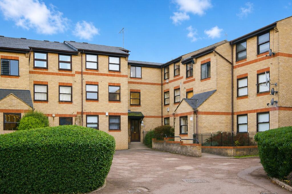 1 bed 1st Floor Flat for rent in Hackney. From Keatons - Hackney - Mare Street