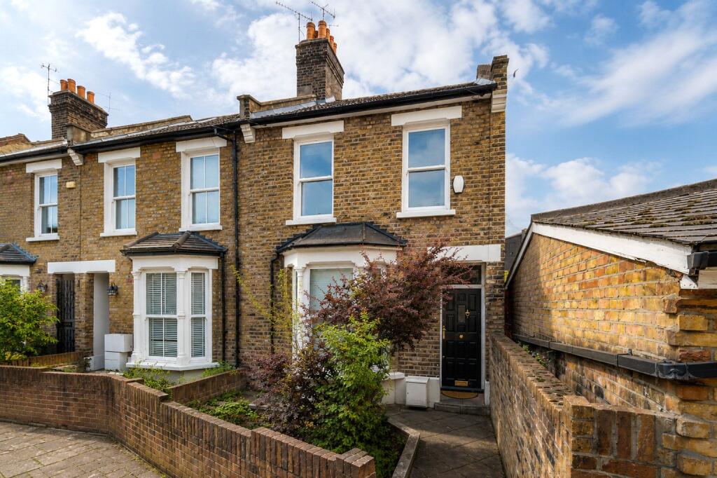 3 bed Detached for rent in Hackney. From Keatons - Hackney - Mare Street 3 bed Detached for rent in Hackney. From Keatons - Hackney - Mare Street