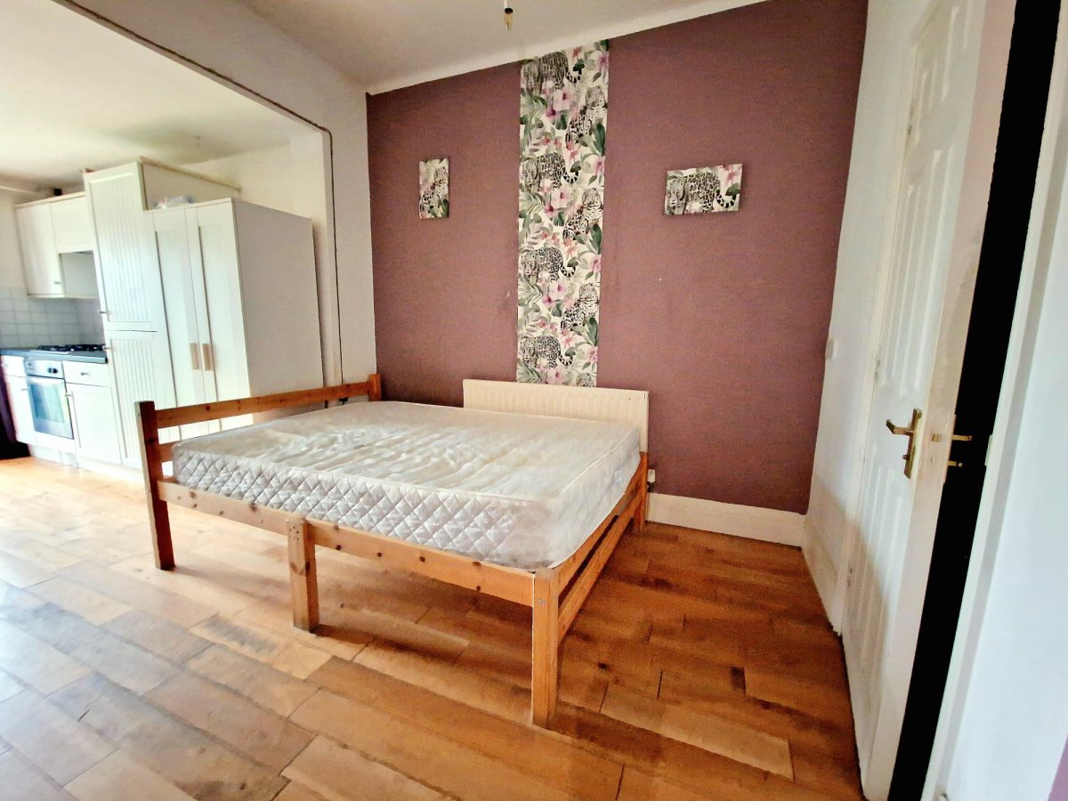 0 bed Room for rent in Neasden. From Living Space