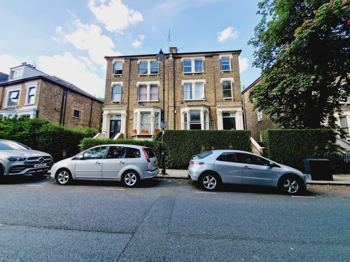 4 bed Flat for rent in London. From Living Space