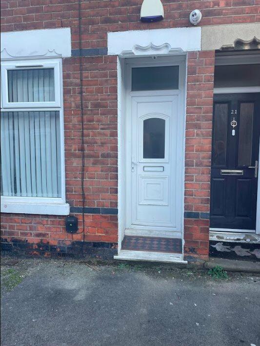 3 bed Detached House for rent in Hull. From Loc8me - Hull
