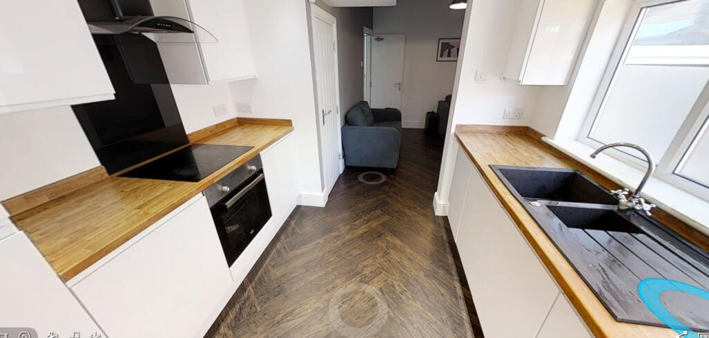 4 bed Detached for rent in Hull. From Loc8me - Covering Hull