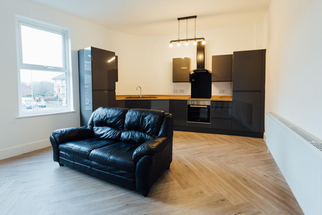 1 bed Detached for rent in Hull. From Loc8me - Covering Hull