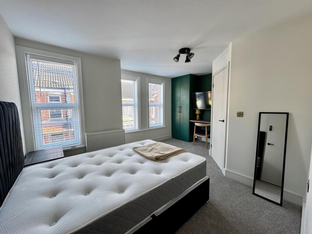 3 bed Detached for rent in Hull. From Loc8me - Covering Hull