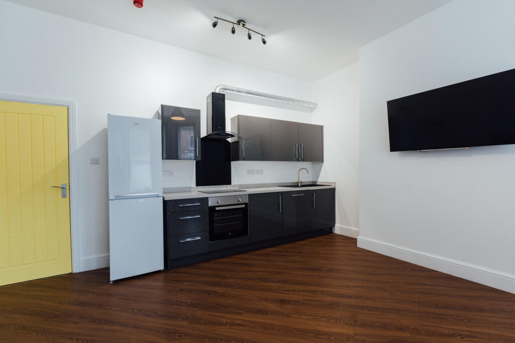 2 bed Detached for rent in Hull. From Loc8me - Covering Hull