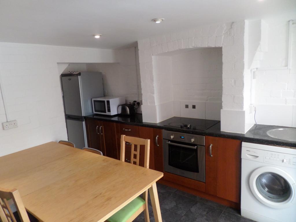 1 bed Mid Terraced House for rent in Lincoln. From Loc8me - Lincoln