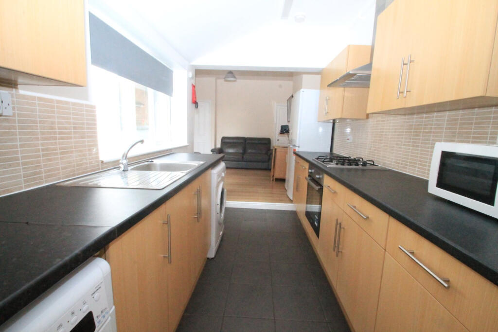 4 bed Detached for rent in Lincoln. From Loc8me - Covering Lincoln
