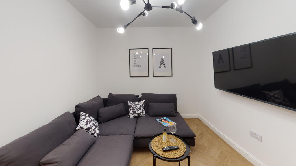 5 bed Detached for rent in Lincoln. From Loc8me - Covering Lincoln