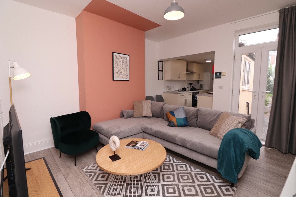 7 bed House Share for rent in Manchester. From Loc8me - Manchester