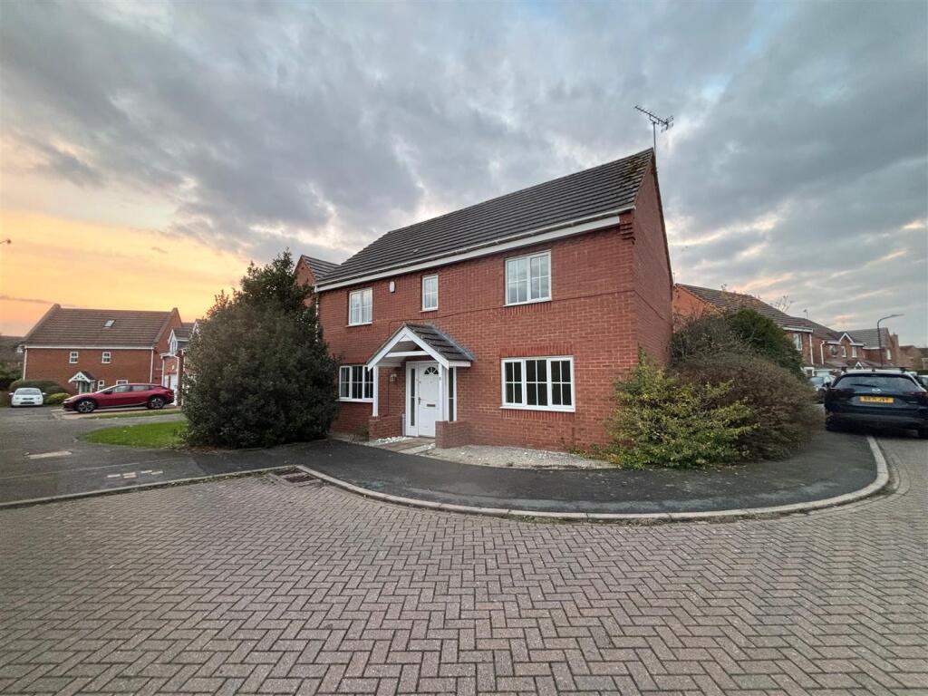 4 bed Detached for rent in Rugby. From Godfrey Payton - Warwick 4 bed Detached for rent in Rugby. From Godfrey Payton - Warwick