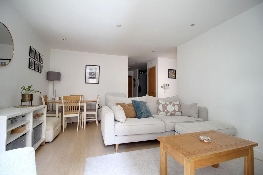 2 bed Apartment for rent in Nottingham. From Granger & Oaks - Nottingham