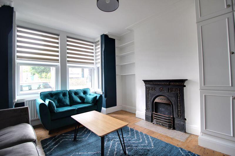 3 bed Semi Detached for rent in Nottingham. From Granger & Oaks - Nottingham 3 bed Semi Detached for rent in Nottingham. From Granger & Oaks - Nottingham