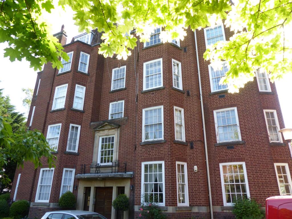 2 bed Apartment for rent in Birmingham. From Greyfort Properties - Droitwich Spa