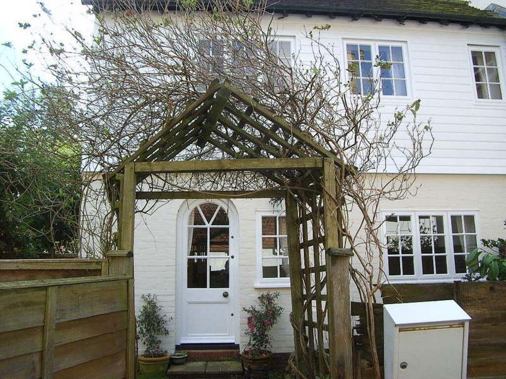 2 bed Cottage for rent in Sevenoaks. From Helen Breeze Property Management - Sevenoaks
