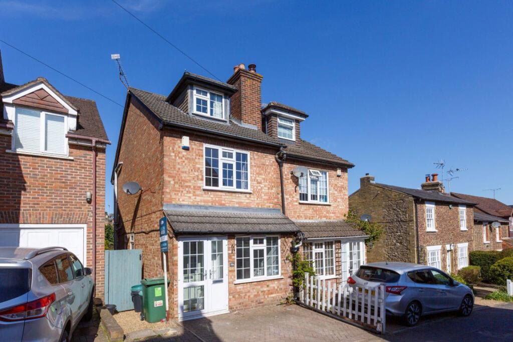 3 bed Semi Detached for rent in Sevenoaks. From Helen Breeze Property Management - Sevenoaks