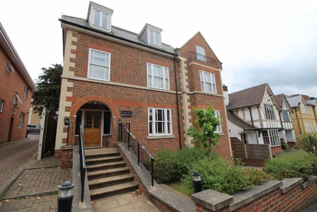 2 bed Apartment for rent in Sevenoaks. From Helen Breeze Property Management - Sevenoaks