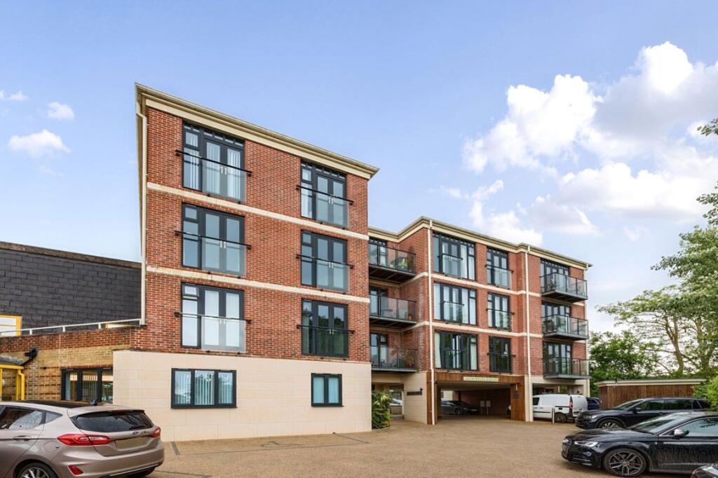 2 bed Apartment for rent in Sevenoaks. From Helen Breeze Property Management - Sevenoaks