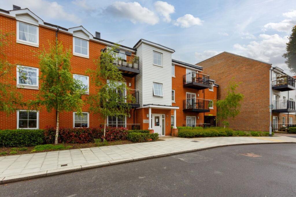 2 bed Apartment for rent in Otford. From Helen Breeze Property Management - Sevenoaks