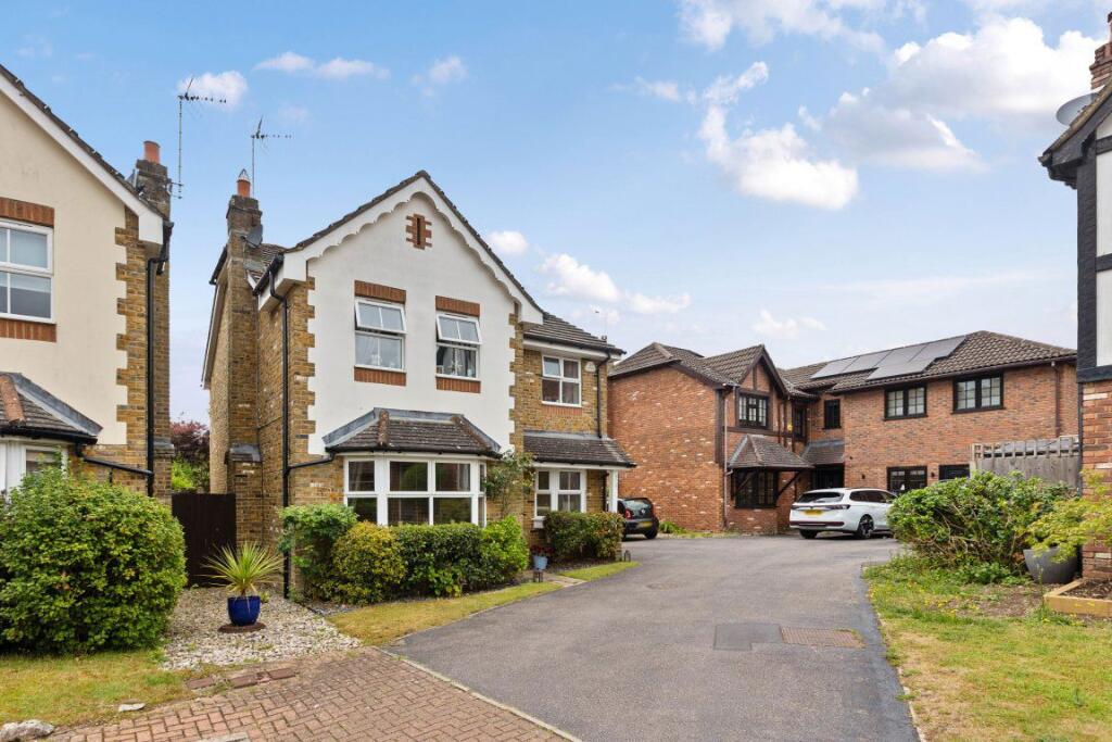 4 bed Detached for rent in Sevenoaks. From Helen Breeze Property Management - Sevenoaks
