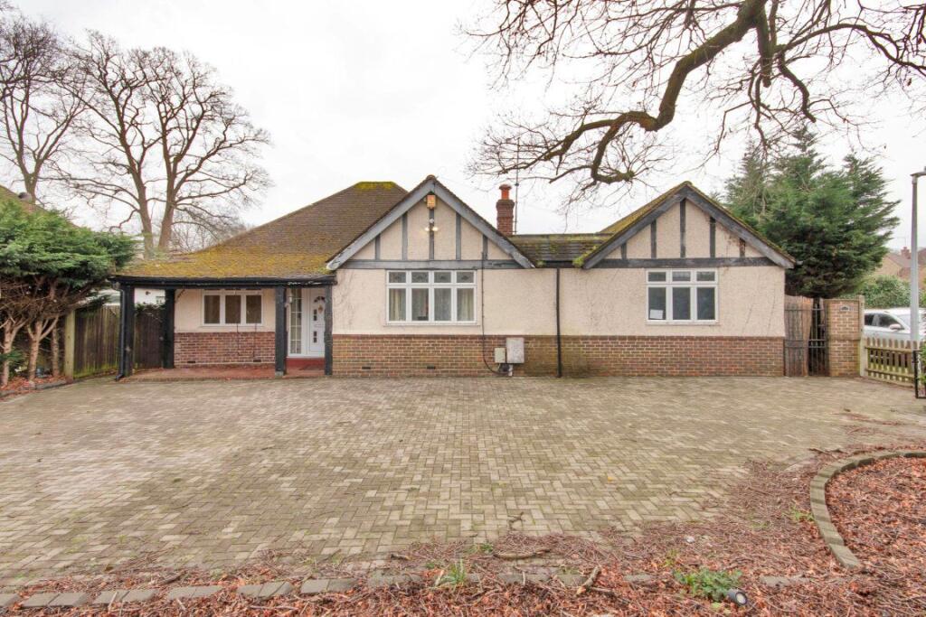 4 bed Bungalow for rent in Sevenoaks. From Helen Breeze Property Management - Sevenoaks
