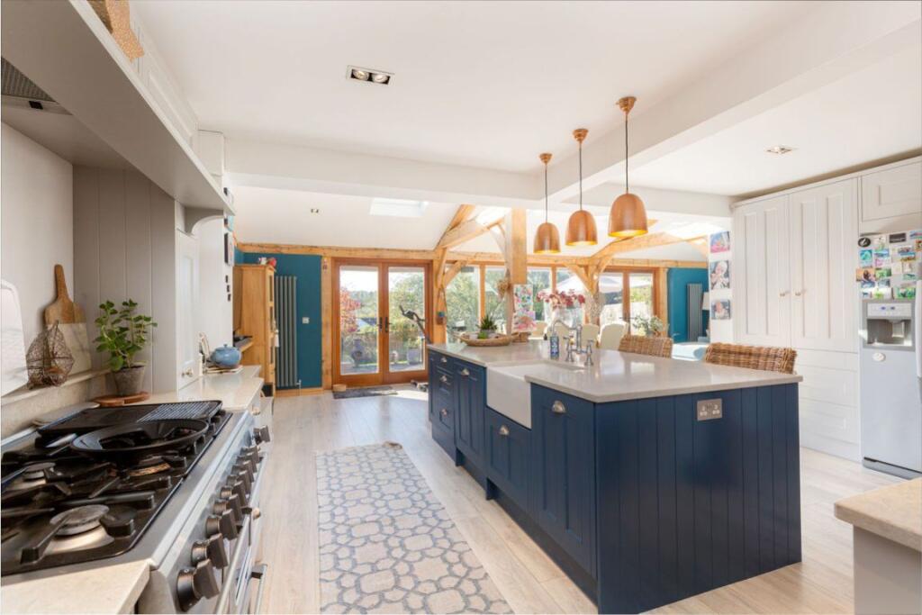 4 bed Detached for rent in Horsmonden. From Helen Breeze Property Management - Sevenoaks