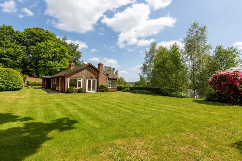 3 bed Bungalow for rent in Rusthall. From Helen Breeze Property Management - Sevenoaks 3 bed Bungalow for rent in Rusthall. From Helen Breeze Property Management - Sevenoaks