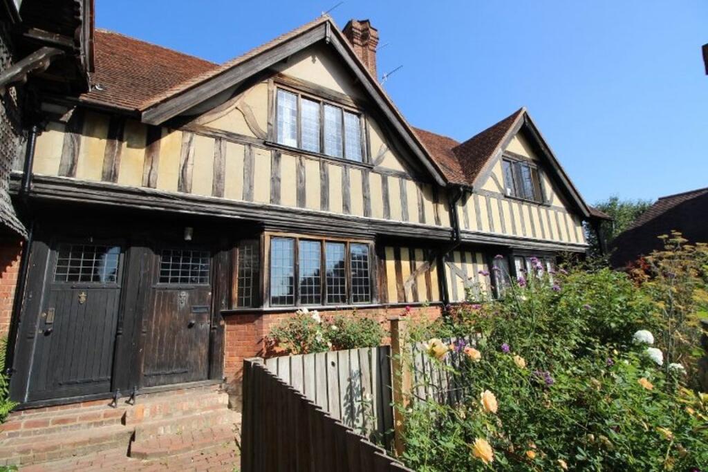 3 bed Cottage for rent in Leigh. From Helen Breeze Property Management - Sevenoaks 3 bed Cottage for rent in Leigh. From Helen Breeze Property Management - Sevenoaks