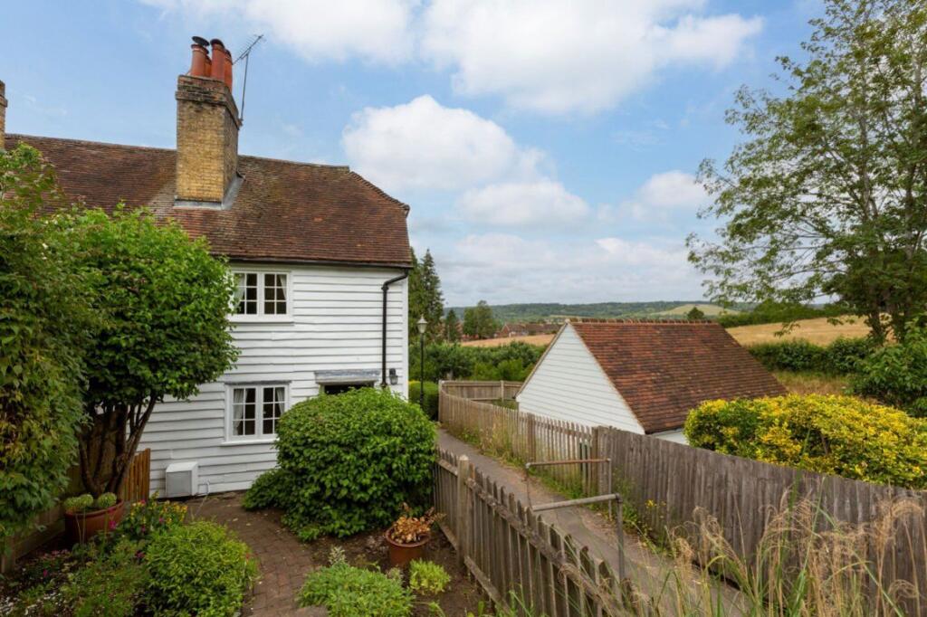 2 bed Cottage for rent in Seal. From Helen Breeze Property Management - Sevenoaks 2 bed Cottage for rent in Seal. From Helen Breeze Property Management - Sevenoaks