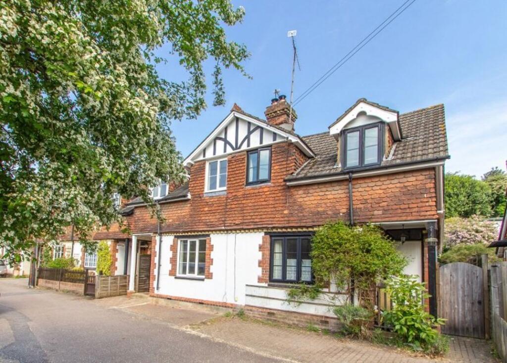 3 bed Semi Detached for rent in Westerham. From Helen Breeze Property Management - Sevenoaks 3 bed Semi Detached for rent in Westerham. From Helen Breeze Property Management - Sevenoaks