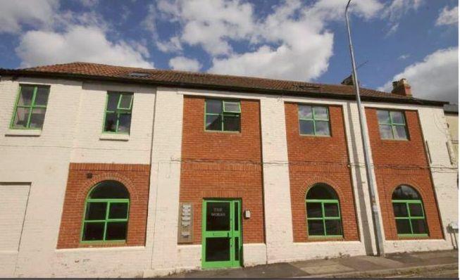 1 bed 1st Floor Flat for rent in Chippenham. From Hughes and Hughes Estate Agents - Chippenham