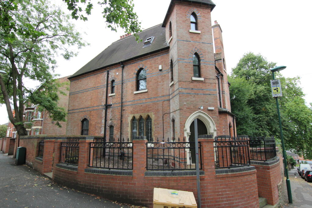 10 bed Detached for rent in Nottingham. From FHP Living - Nottingham