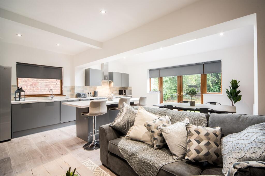 6 bed End of Terrace for rent in Wilford. From FHP Living - Nottingham