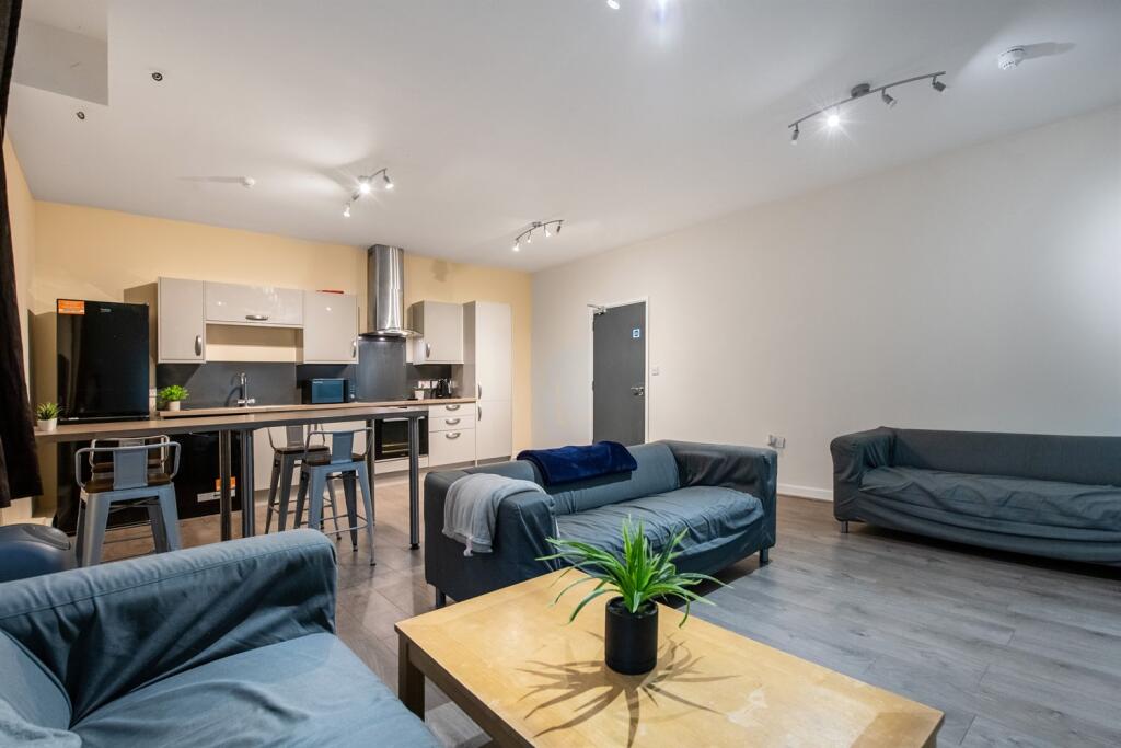 4 bed Apartment for rent in Nottingham. From FHP Living - Nottingham