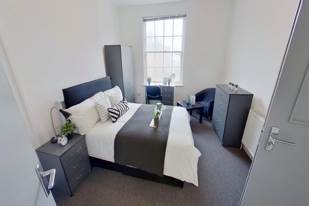 6 bed Mid Terraced House for rent in Nottingham. From FHP Living - Nottingham 6 bed Mid Terraced House for rent in Nottingham. From FHP Living - Nottingham