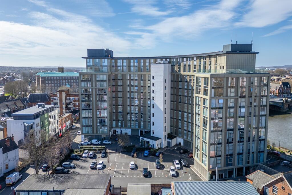 3 bed Apartment for rent in West Bridgford. From FHP Living - Nottingham 3 bed Apartment for rent in West Bridgford. From FHP Living - Nottingham