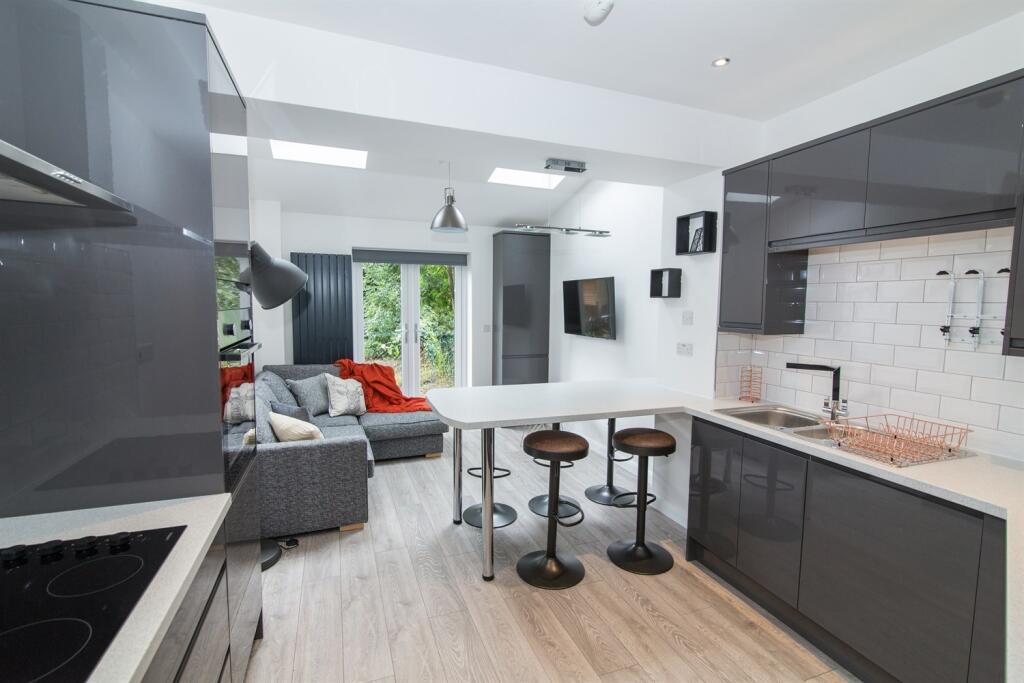 4 bed Semi Detached for rent in Wilford. From FHP Living - Nottingham