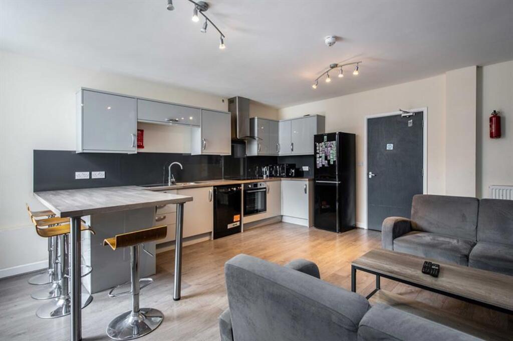 3 bed 1st Floor Flat for rent in Nottingham. From FHP Living - Nottingham