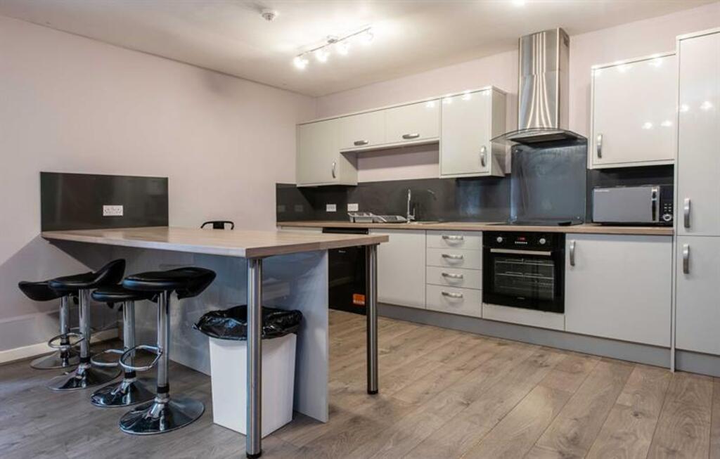 4 bed 1st Floor Flat for rent in Nottingham. From FHP Living - Nottingham 4 bed 1st Floor Flat for rent in Nottingham. From FHP Living - Nottingham