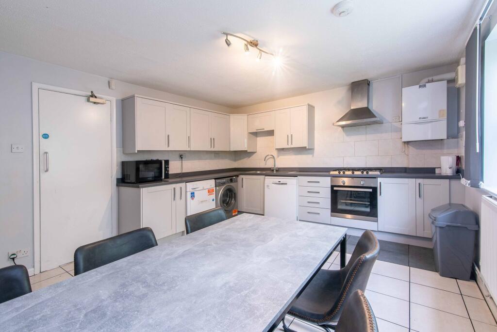 6 bed End of Terrace for rent in Nottingham. From FHP Living - Nottingham 6 bed End of Terrace for rent in Nottingham. From FHP Living - Nottingham