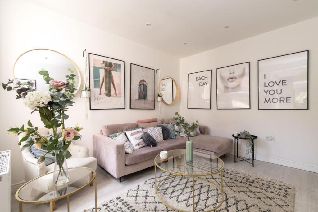 6 bed Mid Terraced House for rent in Nottingham. From FHP Living - Nottingham 6 bed Mid Terraced House for rent in Nottingham. From FHP Living - Nottingham