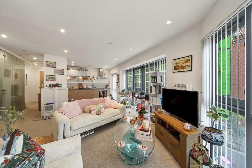 2 bed 1st Floor Flat for rent in Nottingham. From FHP Living - Nottingham